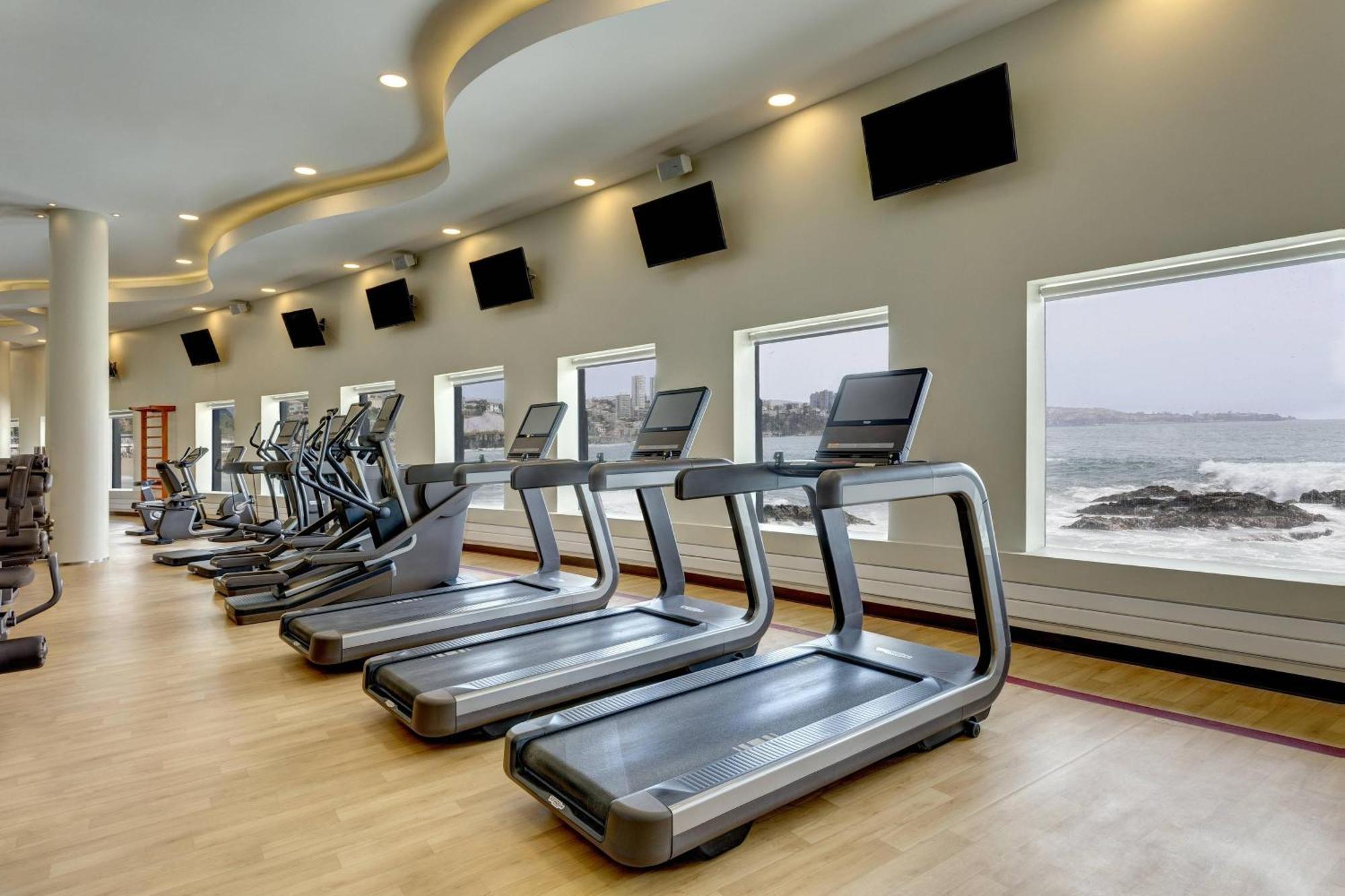 Sheraton Miramar Hotel & Convention Center Vina del Mar Exterior photo The gym at the hotel
