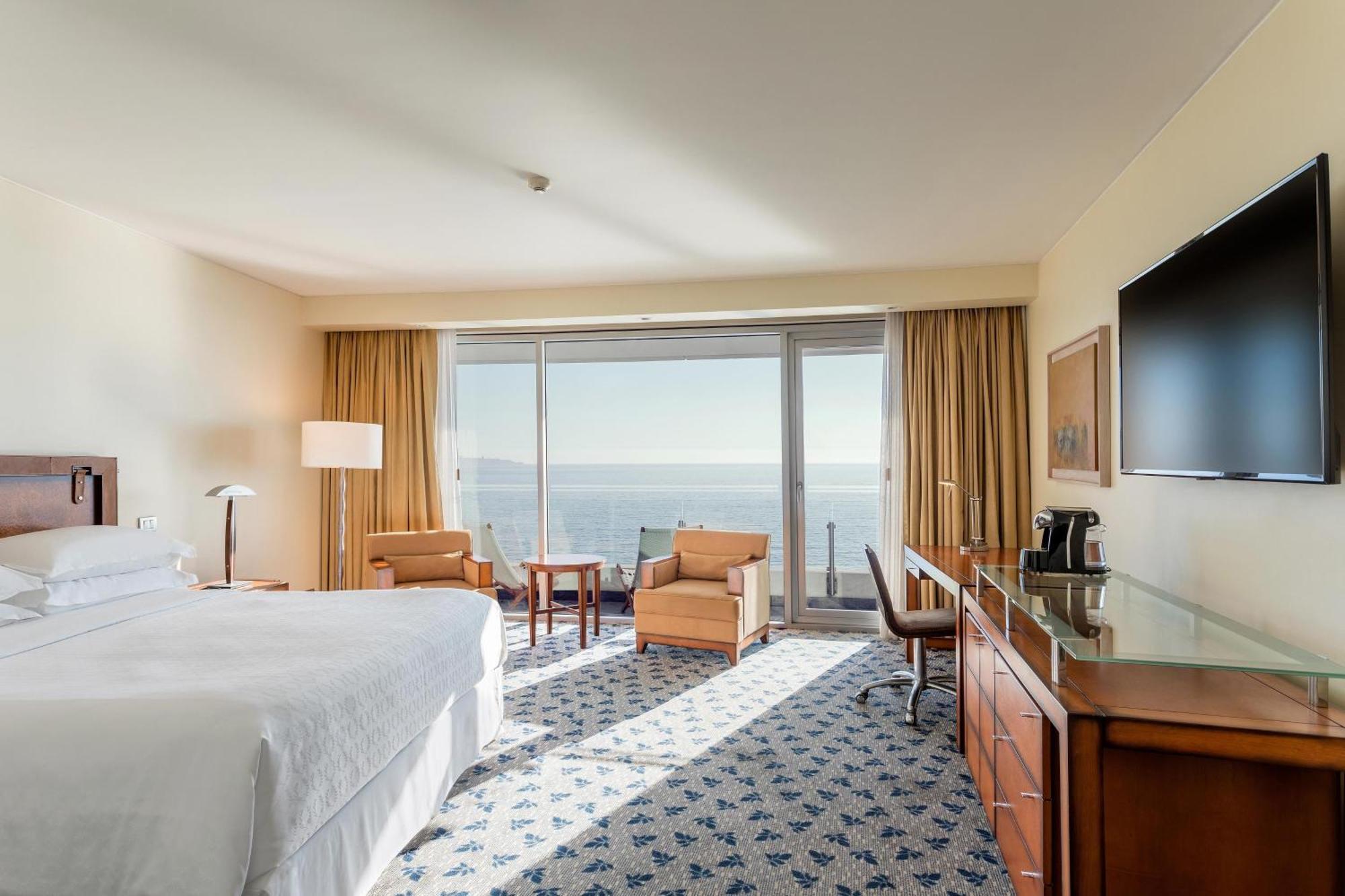Sheraton Miramar Hotel & Convention Center Vina del Mar Exterior photo A guest room at the Hilton Athens
