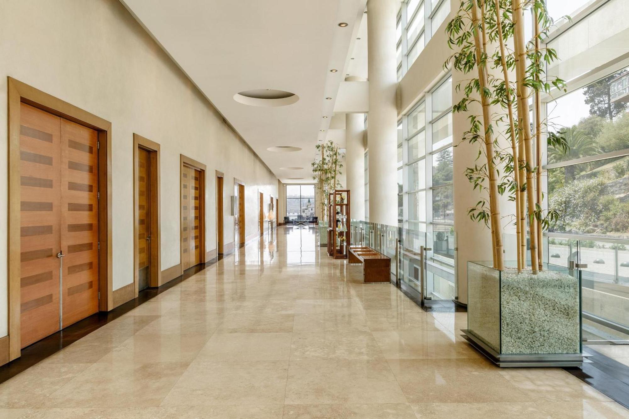 Sheraton Miramar Hotel & Convention Center Vina del Mar Exterior photo Interior of the hotel